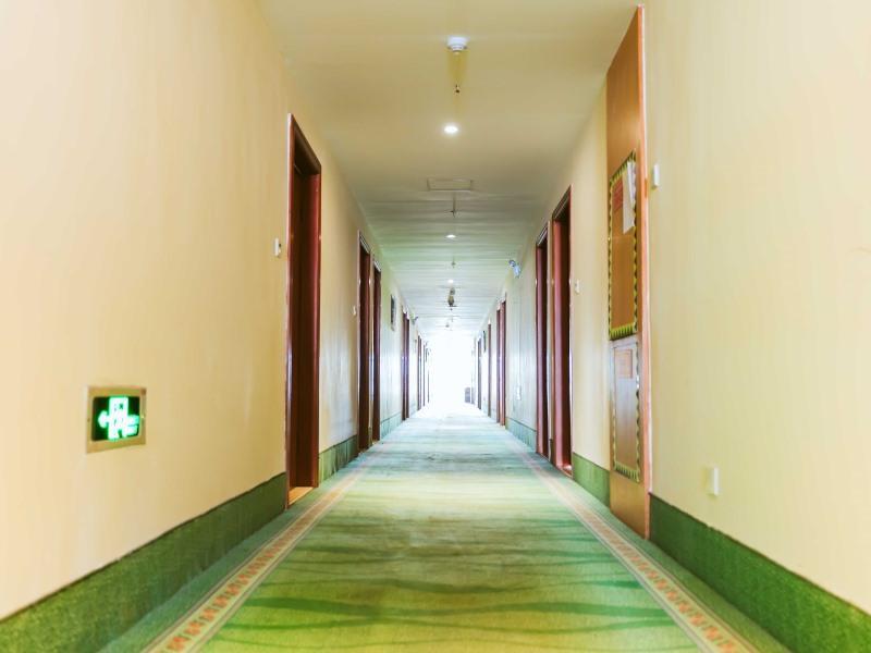 Greentree Inn Zhejiang Jiaxing Zhongan Business Hotel Екстер'єр фото