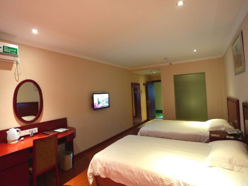 Greentree Inn Zhejiang Jiaxing Zhongan Business Hotel Екстер'єр фото