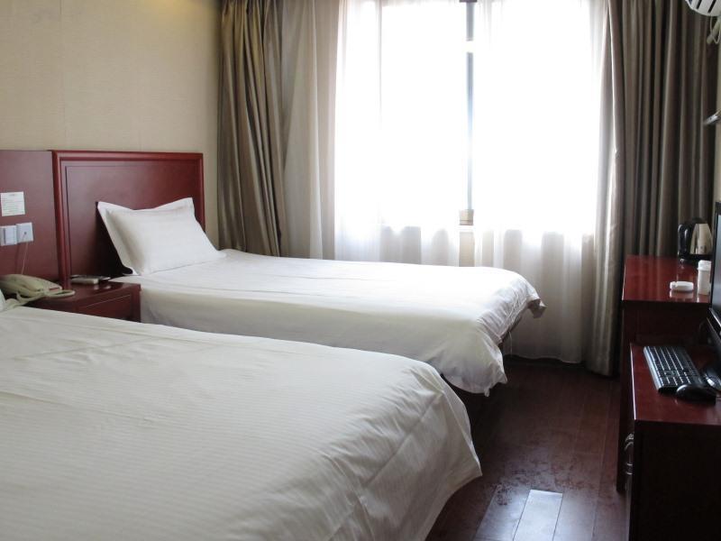 Greentree Inn Zhejiang Jiaxing Zhongan Business Hotel Екстер'єр фото