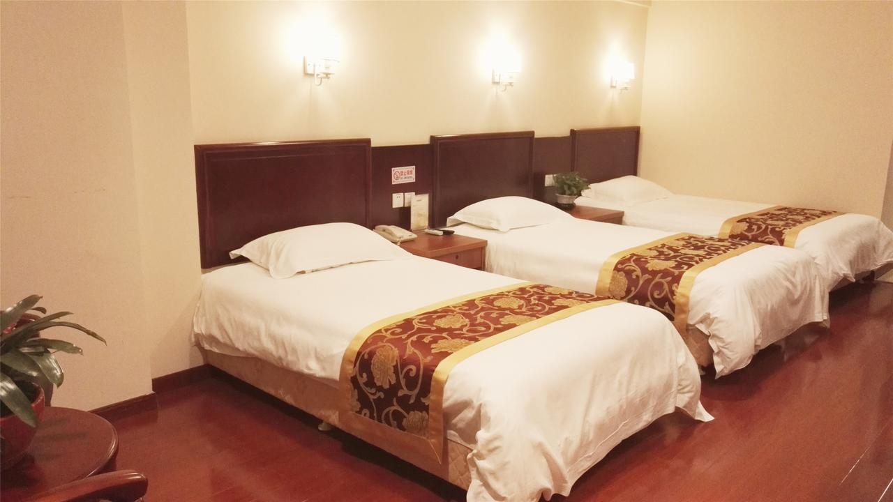 Greentree Inn Zhejiang Jiaxing Zhongan Business Hotel Екстер'єр фото