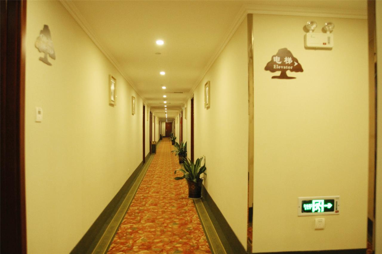 Greentree Inn Zhejiang Jiaxing Zhongan Business Hotel Екстер'єр фото