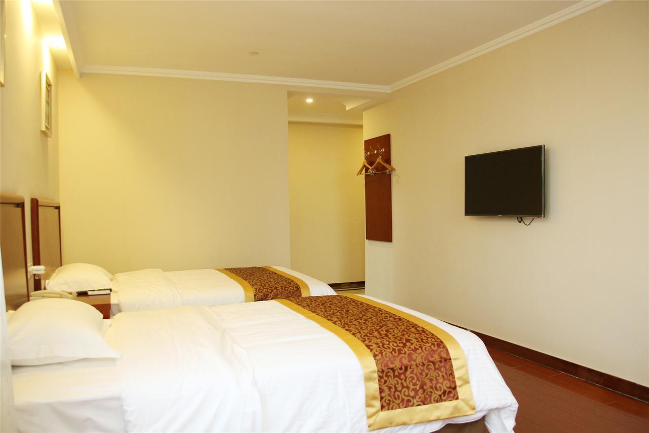 Greentree Inn Zhejiang Jiaxing Zhongan Business Hotel Екстер'єр фото